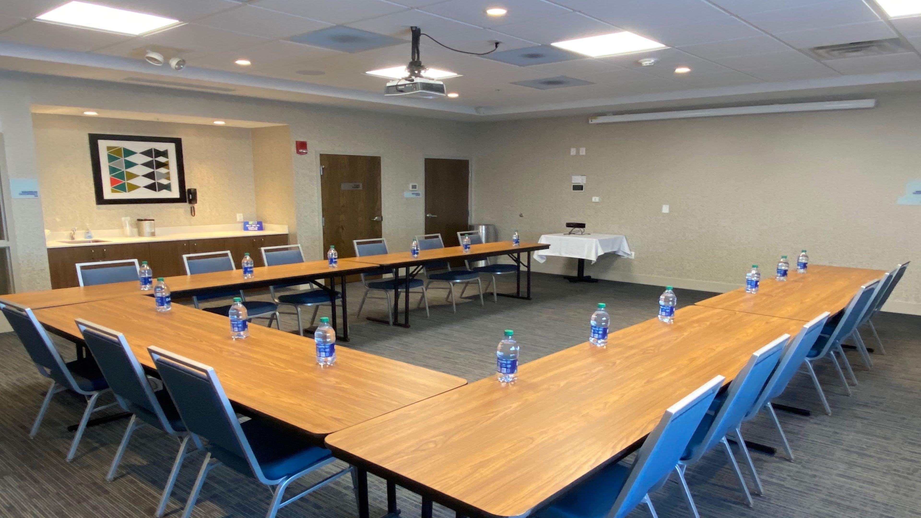 Holiday Inn Express & Suites Toledo South - Perrysburg By Ihg Exterior photo