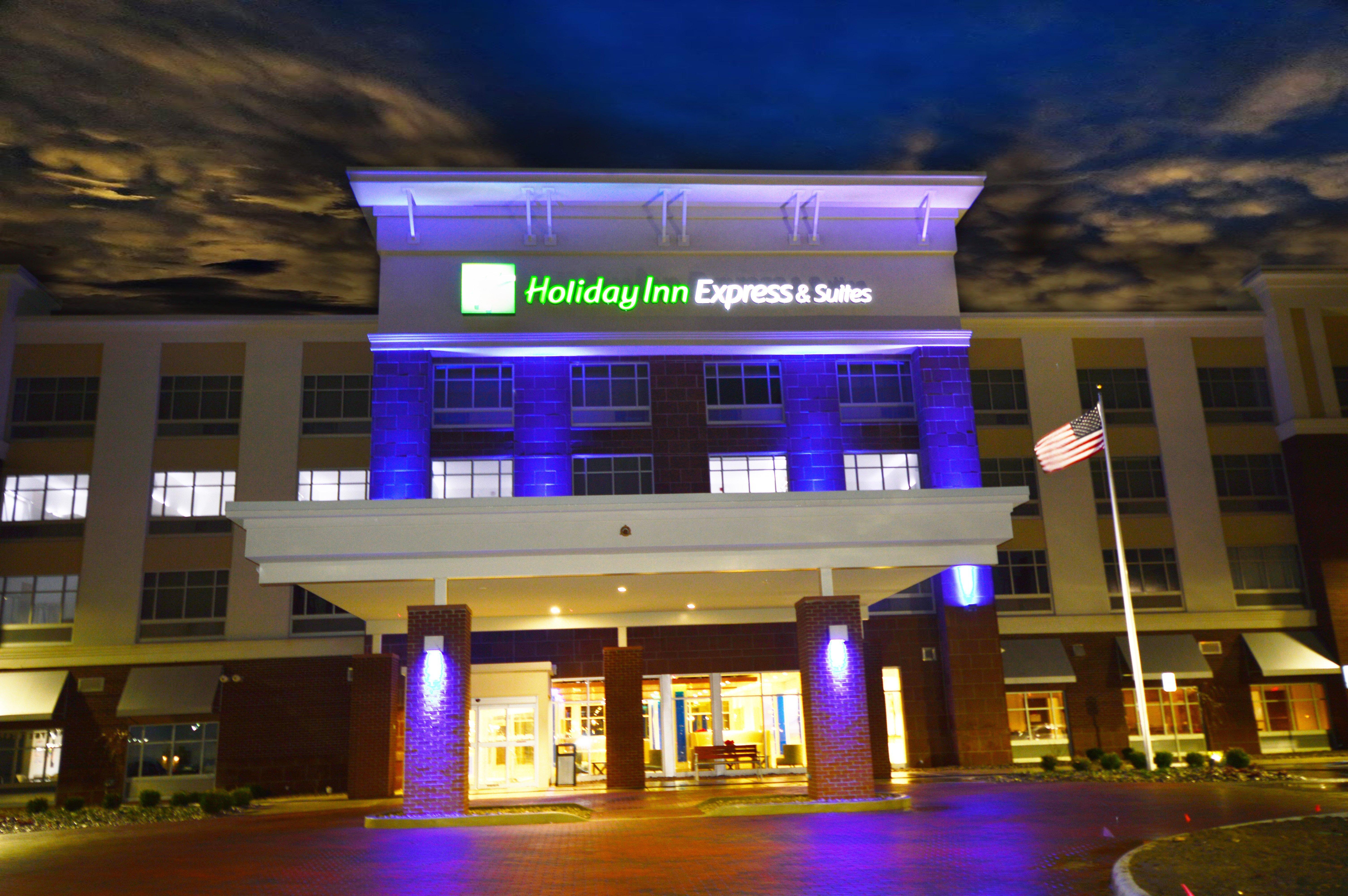 Holiday Inn Express & Suites Toledo South - Perrysburg By Ihg Exterior photo