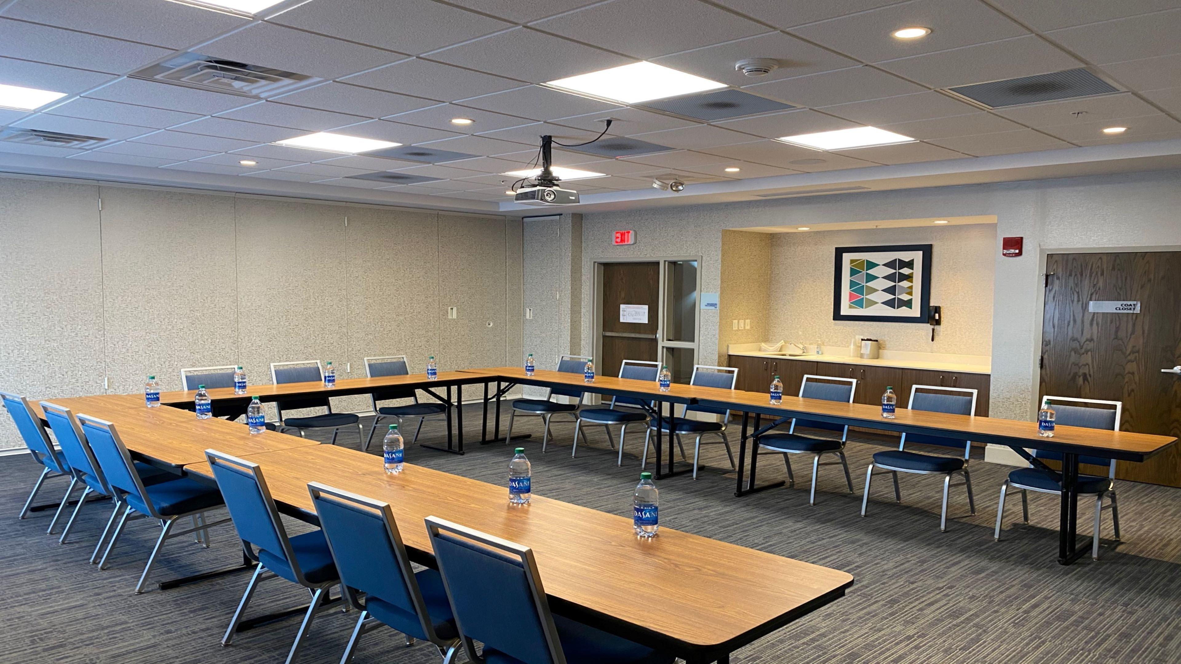Holiday Inn Express & Suites Toledo South - Perrysburg By Ihg Exterior photo